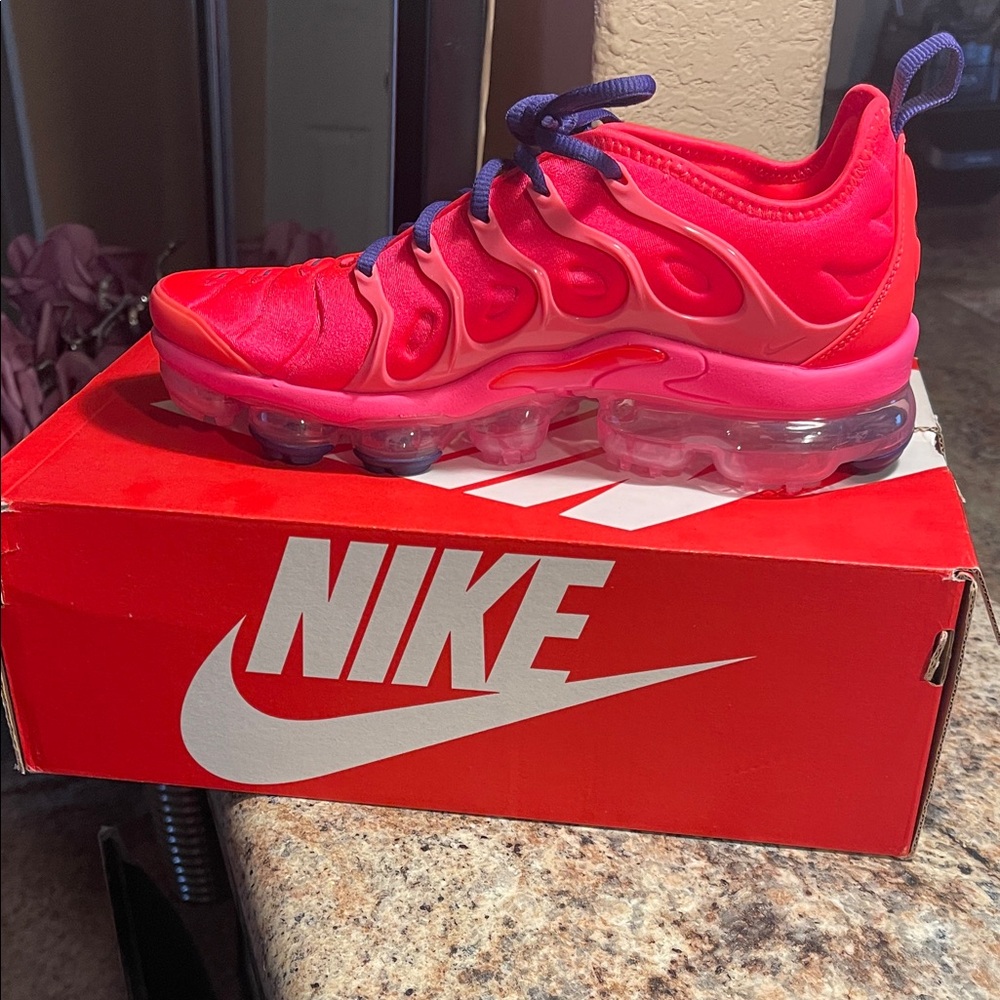Nike Women's Sneakers - Bright Pink and Purple